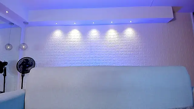 violet scott online show from January 28, 2025, 1:59 pm