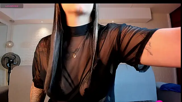 violet scott online show from March 17, 2025, 10:49 am