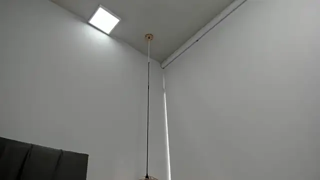 Cherllynn online show from March 22, 2025, 2:14 pm