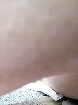 cream1299 online show from March 6, 2025, 12:21 am