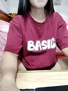 cream1299 online show from September 18, 2025, 11:45 am