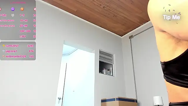 Camille Cedrik online show from April 21, 2026, 2:51 am