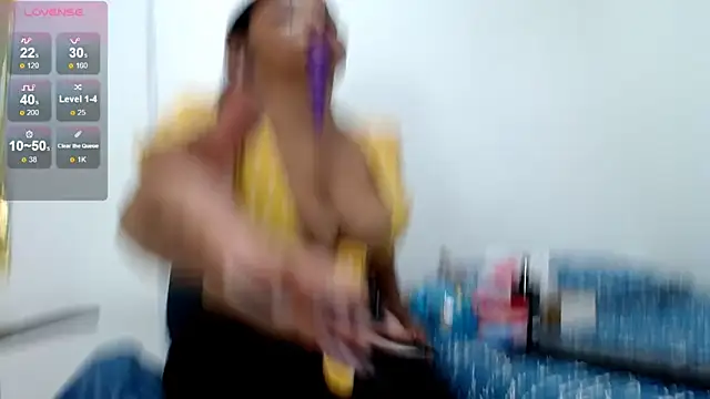 camilavagina24 online show from January 27, 2025, 4:11 pm