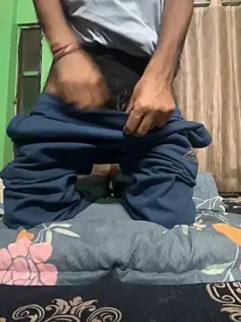 ALWAYSHORNYDADDY online show from December 3, 2025, 7:34 pm