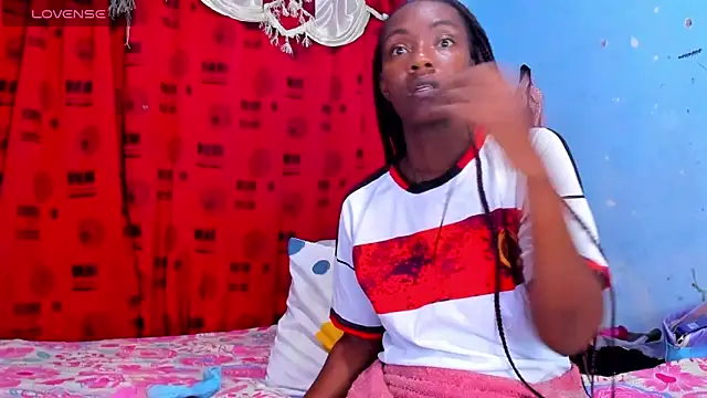 Sandyhamilttoon online show from November 15, 2025, 12:30 am