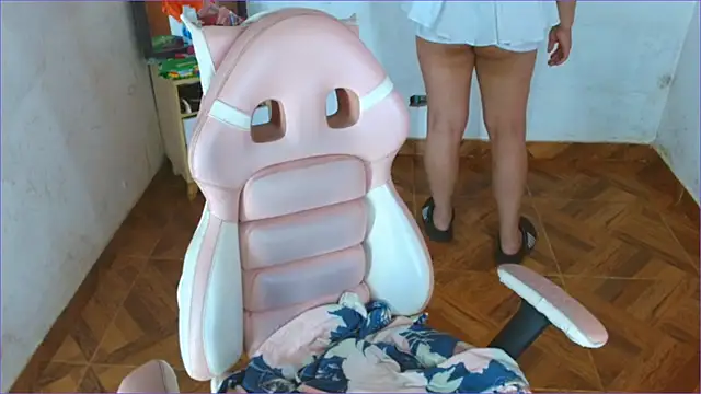 Geisha Seniers online show from September 28, 2025, 8:25 pm