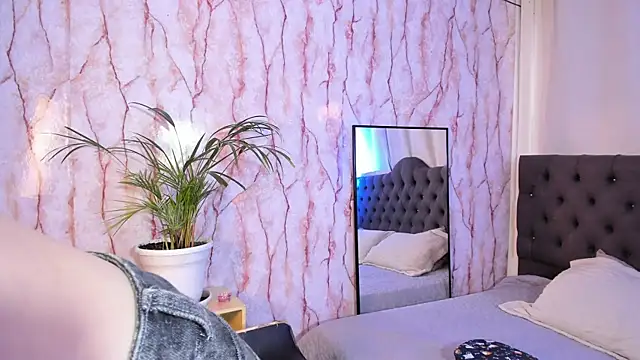 Elecktra sweet online show from November 18, 2025, 7:40 pm