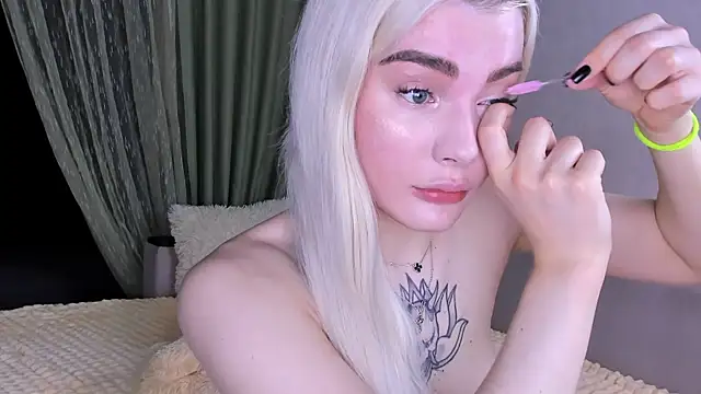 Sweeet Barbie online show from June 14, 2026, 3:47 pm