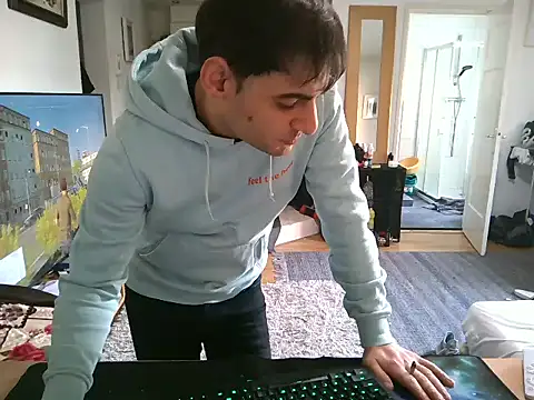 Snapshot of mihaimichael chatting on March 9, 2025, 1:59 pm mihaimichael online show from March 9, 2025, 1:59 pm