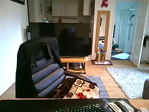 Snapshot of mihaimichael chatting on March 11, 2025, 11:12 am mihaimichael online show from March 11, 2025, 11:12 am