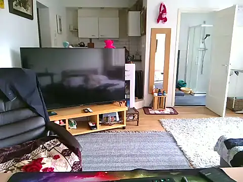 Snapshot of mihaimichael chatting on March 12, 2025, 1:40 pm mihaimichael online show from March 12, 2025, 1:40 pm