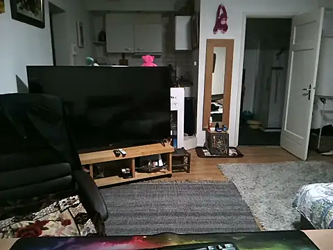 Snapshot of mihaimichael chatting on March 12, 2025, 6:33 pm mihaimichael online show from March 12, 2025, 6:33 pm