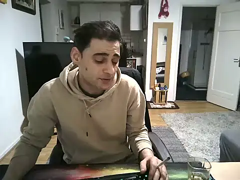 Snapshot of mihaimichael chatting on March 13, 2025, 10:32 pm mihaimichael online show from March 13, 2025, 10:32 pm