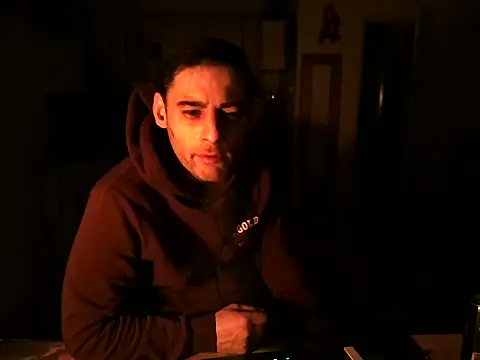 Snapshot of mihaimichael chatting on March 16, 2025, 10:20 pm mihaimichael online show from March 16, 2025, 10:20 pm