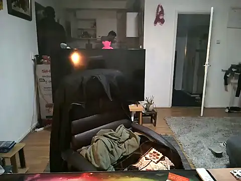 Snapshot of mihaimichael chatting on March 18, 2025, 8:15 pm mihaimichael online show from March 18, 2025, 8:15 pm