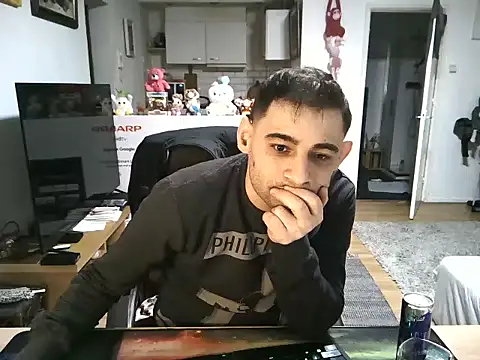 Snapshot of mihaimichael chatting on March 20, 2025, 11:02 pm mihaimichael online show from March 20, 2025, 11:02 pm