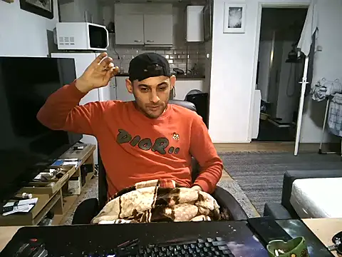 Snapshot of mihaimichael chatting on September 17, 2025, 2:02 am mihaimichael online show from September 17, 2025, 2:02 am