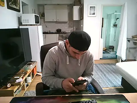 Snapshot of mihaimichael chatting on October 3, 2025, 9:17 am mihaimichael online show from October 3, 2025, 9:17 am