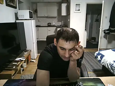 Snapshot of mihaimichael chatting on October 3, 2025, 9:56 pm mihaimichael online show from October 3, 2025, 9:56 pm