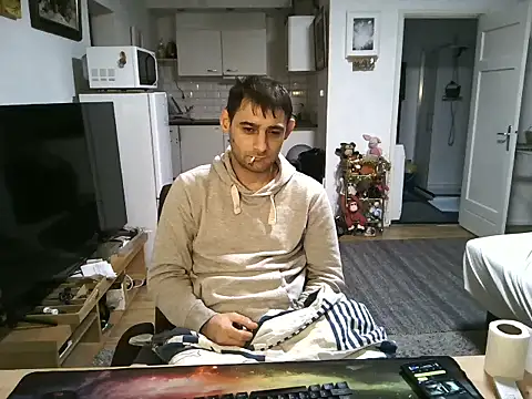 Snapshot of mihaimichael chatting on October 13, 2025, 5:51 am mihaimichael online show from October 13, 2025, 5:51 am