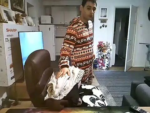 Snapshot of mihaimichael chatting on October 15, 2025, 7:25 pm mihaimichael online show from October 15, 2025, 7:25 pm