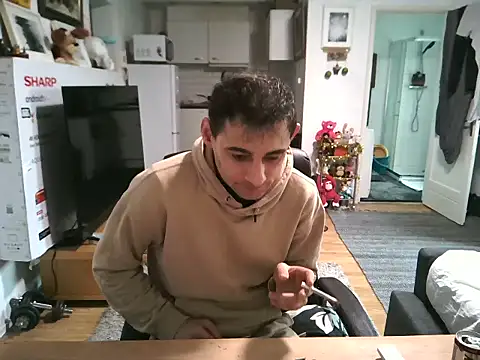 Snapshot of mihaimichael chatting on October 27, 2025, 12:09 pm mihaimichael online show from October 27, 2025, 12:09 pm