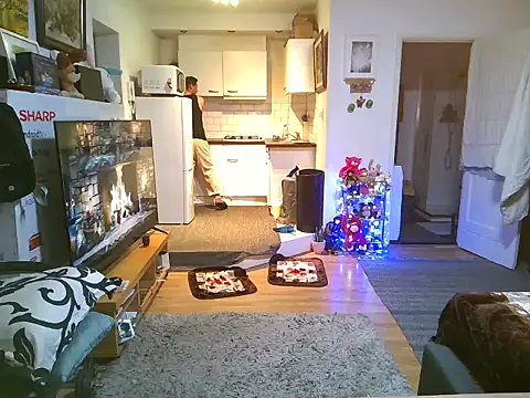 Snapshot of mihaimichael chatting on October 29, 2025, 12:35 am mihaimichael online show from October 29, 2025, 12:35 am