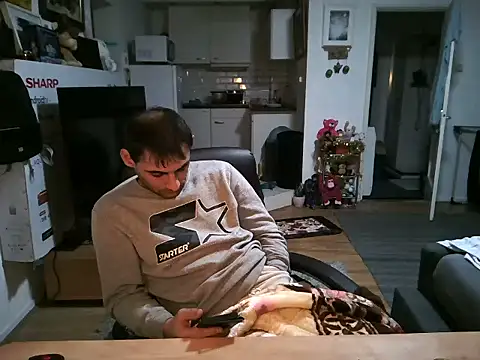 Snapshot of mihaimichael chatting on October 30, 2025, 2:46 am mihaimichael online show from October 30, 2025, 2:46 am