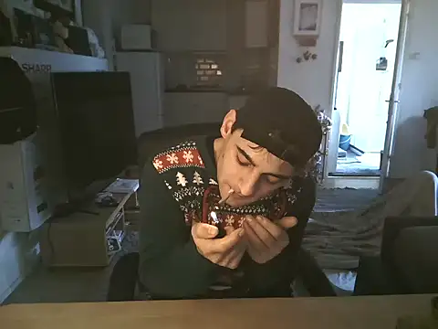 Snapshot of mihaimichael chatting on November 3, 2025, 10:49 am mihaimichael online show from November 3, 2025, 10:49 am