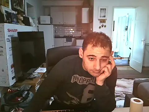 Snapshot of mihaimichael chatting on November 5, 2025, 1:33 pm mihaimichael online show from November 5, 2025, 1:33 pm