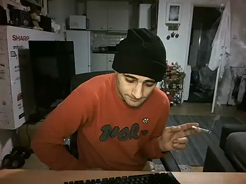 Snapshot of mihaimichael chatting on November 16, 2025, 5:18 pm mihaimichael online show from November 16, 2025, 5:18 pm