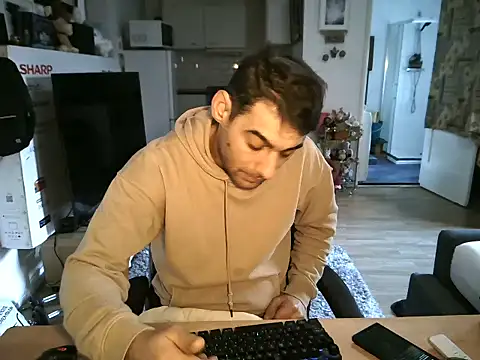 Snapshot of mihaimichael chatting on November 18, 2025, 2:21 pm mihaimichael online show from November 18, 2025, 2:21 pm