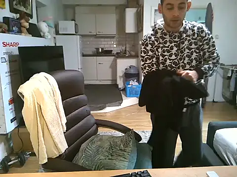 Snapshot of mihaimichael chatting on November 20, 2025, 12:05 pm mihaimichael online show from November 20, 2025, 12:05 pm