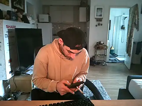 Snapshot of mihaimichael chatting on November 26, 2025, 2:18 pm mihaimichael online show from November 26, 2025, 2:18 pm