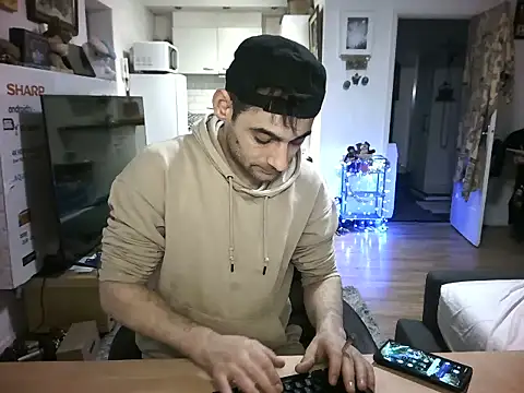 Snapshot of mihaimichael chatting on November 27, 2025, 2:24 am mihaimichael online show from November 27, 2025, 2:24 am