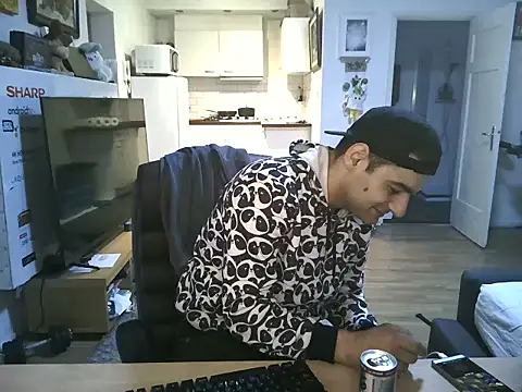 Snapshot of mihaimichael chatting on November 30, 2025, 3:27 pm mihaimichael online show from November 30, 2025, 3:27 pm