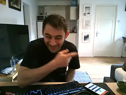 mihaimichael online show from April 23, 2026, 7:41 am