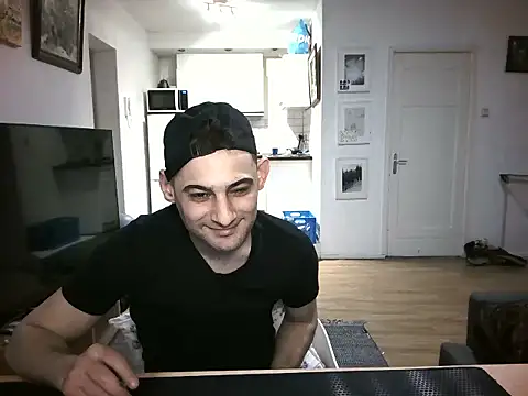 mihaimichael online show from May 4, 2026, 8:38 pm
