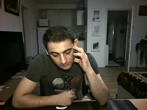 Snapshot of mihaimichael chatting on June 16, 2026, 1:08 am mihaimichael online show from June 16, 2026, 1:08 am