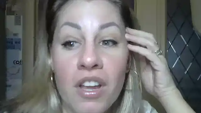 TherestlessKitty online show from February 27, 2025, 5:24 am