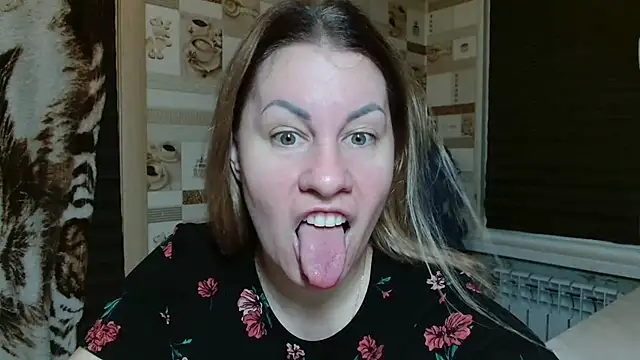 TherestlessKitty online show from April 14, 2026, 10:16 pm