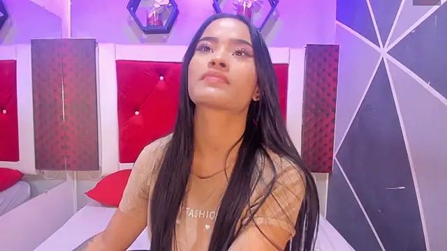 Karoll014 online show from December 2, 2025, 12:10 pm