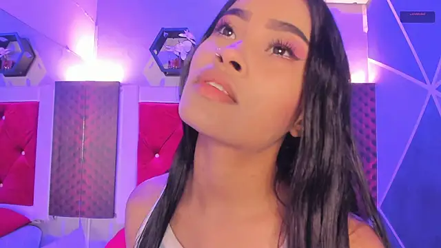 Karoll014 online show from April 21, 2026, 12:11 pm