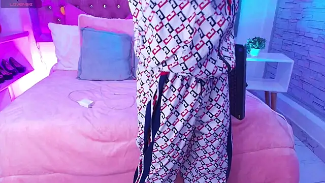 Tayzon Foxxx online show from September 29, 2025, 12:43 pm