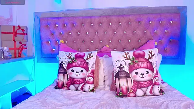 Tayzon Foxxx online show from December 20, 2025, 12:45 pm