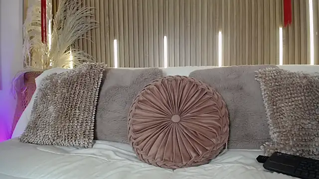 Tayzon Foxxx online show from April 5, 2026, 8:28 pm