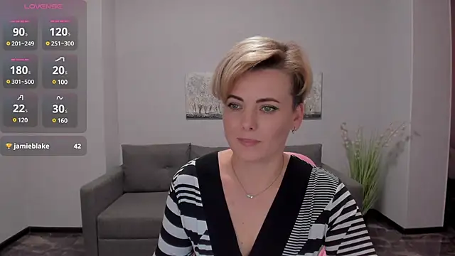 Julia Wilsone online show from December 13, 2024, 10:19 am