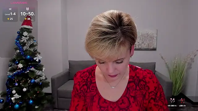 Julia Wilsone online show from December 25, 2024, 1:30 pm