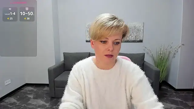 Julia Wilsone online show from January 16, 2025, 12:53 pm