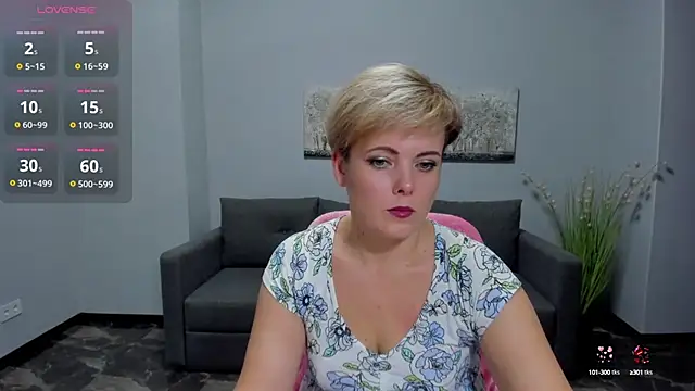 Julia Wilsone online show from January 24, 2025, 6:57 am